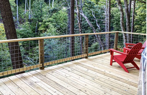 Wallkill House | Heated, Seasonal Modern Geo-Dome in woods with heat and AC