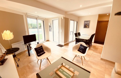 Santec House | HEATED SWIMMING POOL Apartment 4 pers 3* in villa - 300m from the beach