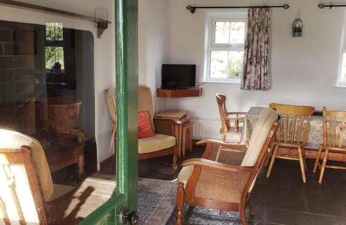 Clooncarrabaun House | Heather Cottage 3 Bedroom
