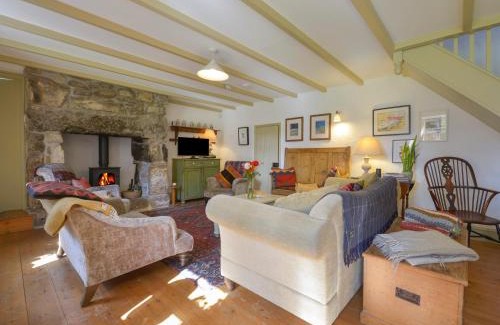 Chysauster House | Heather Cottage