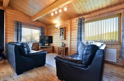 Bamburgh House | Heather Cottages - Brown Owl