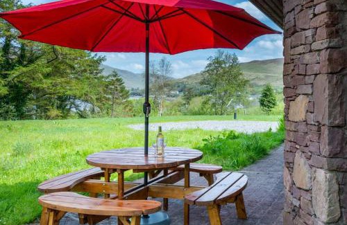 Leenane Apartment | Heather Lodge with Sea and Mountain Views