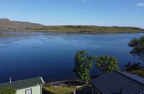 Slate Islands House | HEATHER, pet friendly, country holiday cottage, with a garden in Oban