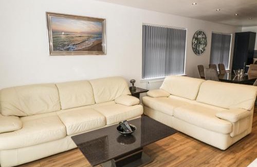 Kilcreggan House | Heatherbank