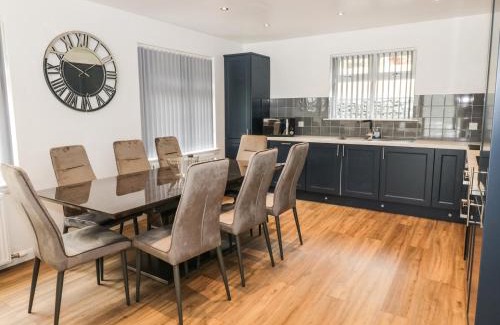 Kilcreggan House | Heatherbank