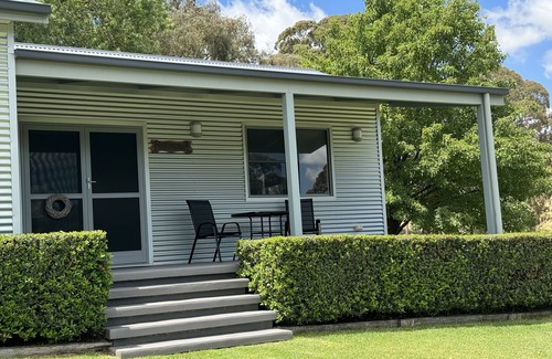 Lidster Cottage | Heatherlea Cottage - country weekend stay