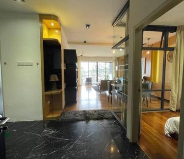 Likas Apartment | Heaven in the City 2 beachfront condo