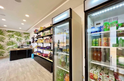 Al Ahyaa Apartment | Heavenly 95m Luxury apt in boutique resort wifi