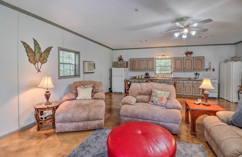Heber Springs Cabin | Heavenly Heber Springs Hideaway: Fish & Hike!