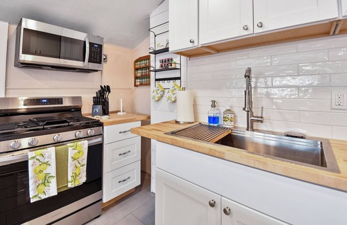 Heber House | Heber Cutie, Pet-Friendly, HotTub, Downtown!