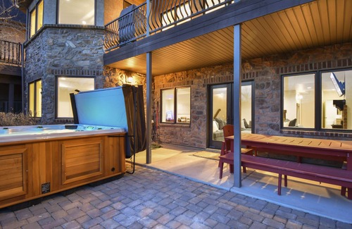 Park City House | Heber Luxury Home, Sleeps 20, Adventure Base or Family Reunion, Arctic Spa!