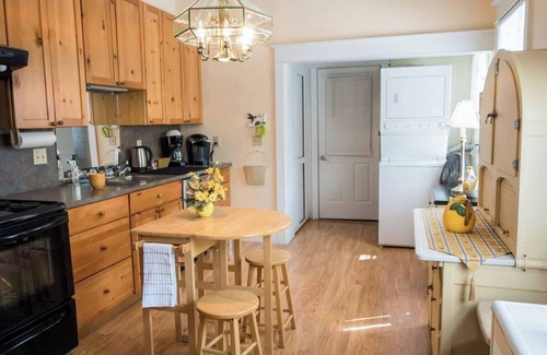 Town of Ledyard Apartment | Heck-Of-A-Deck Lakehouse with Sunsets, and Kayaks, too!