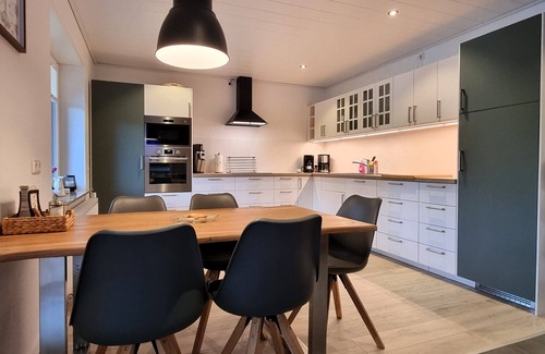 Uelzen Apartment | Heidezauber: Modern vacation apartment with terrace and fireplace