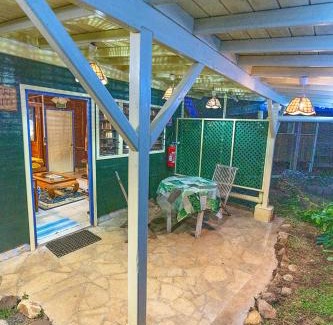 Ha'apiti House | Heimanarii's Lodge - Fare Miti
