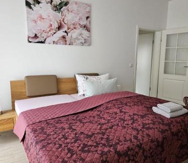 Oschersleben Apartment | Heine`s Hof