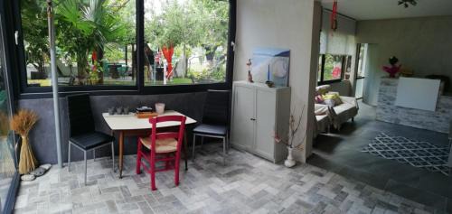 Paralia Pantaleimonos Apartment | Helena Apartments