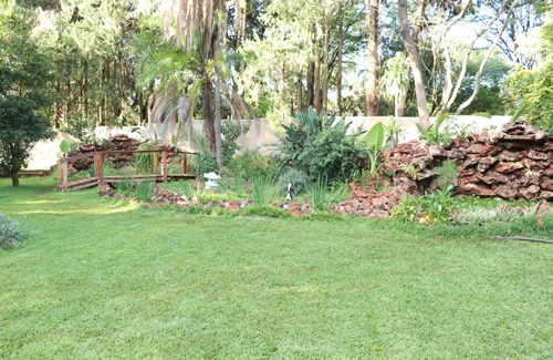 Harare East House | Helensvale House.
