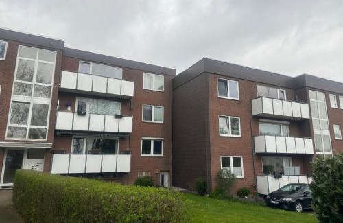 Bielefeld Apartment | Helle mit Balkon 5 Minuten zum Pool 60q central ,otopark ,Netflix