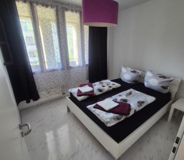 Hellersdorf Apartment | Hellersdorf City