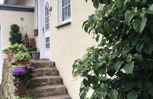 Dransfeld Apartment | Helles Gemütliches Apartment mit Besonderem Flair
