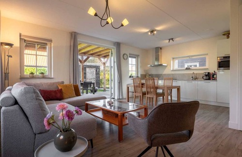 Ossenisse House | Hello Zeeland - Vakantiewoning Knuitershoek 104