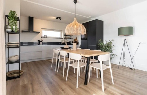 Ossenisse House | Hello Zeeland - vakantiewoning Knuitershoek 72