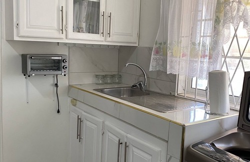 Greater Portmore Apartment | Hellshire Beach Stay (Alcohol Included)