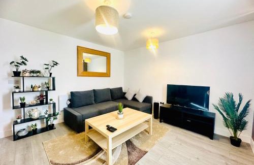 Hemel Hempstead Apartment | Hemel Apartments- Sunset retreat