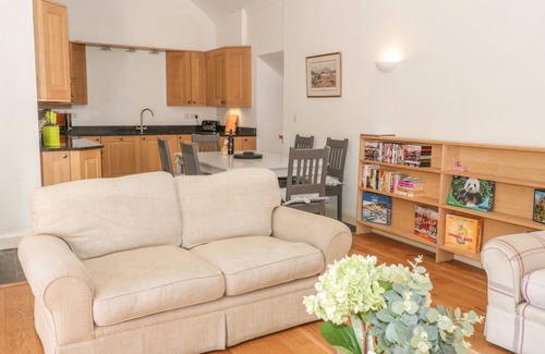 Penmon Cottage | HEN STABL, family friendly, country holiday cottage in Llangoed
