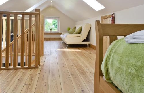 Dinas House | Hen Weithdy