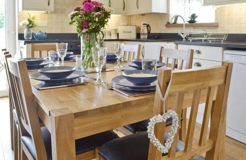 Dinas House | Hen Weithdy