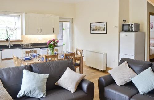 Dinas House | Hen Weithdy