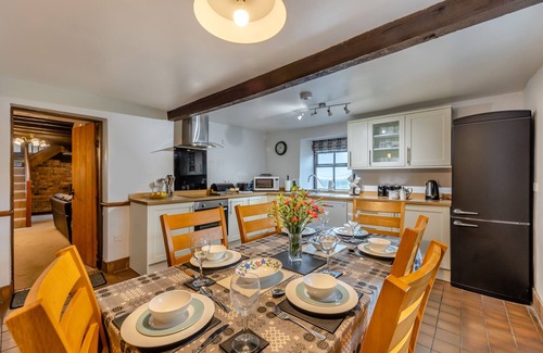 Denbigh House | Hendy - Three Bedroom House, Sleeps 6
