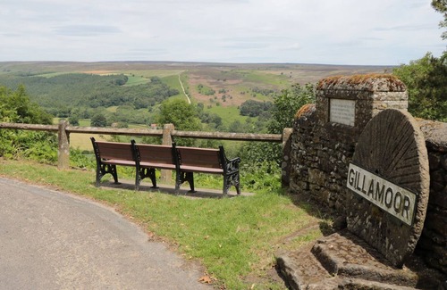 Gillamoor Cottage | HENHOUSE COTTAGE, pet friendly, with open fire in Gillamoor