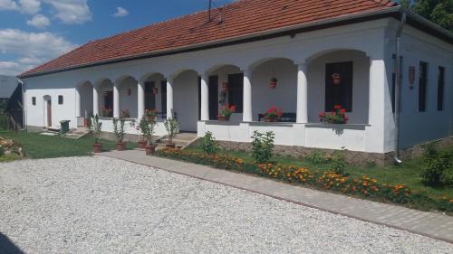 Vadna House | Heni Vendégháza