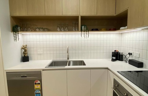 Henley Beach South House | HENLEY BEACH:WHERE RELAXATION MEETS ADVENTURE BY THE SEA-NEAR AIRPORT