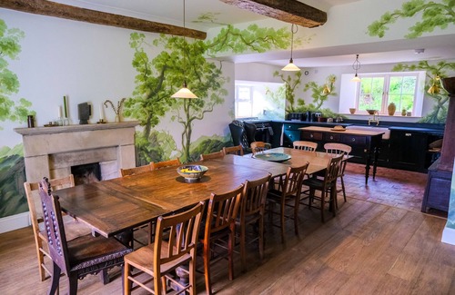 Felindre Farchog House | HENLLYS, pet friendly, with open fire in Newport, Pembrokeshire