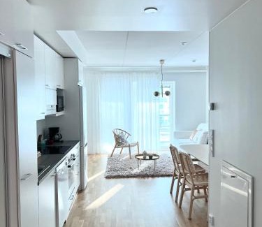 Oulu Apartment | Henniina V Rautatieasema - Free Parking