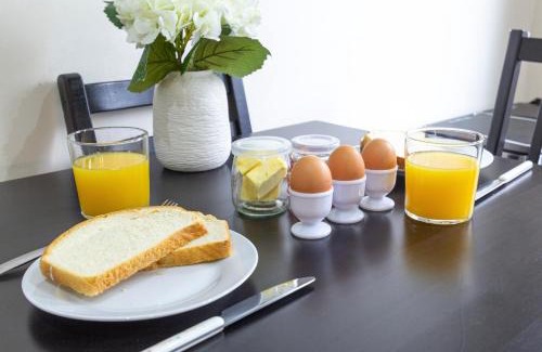 Lancing Apartment | HenreeenOnWidewater