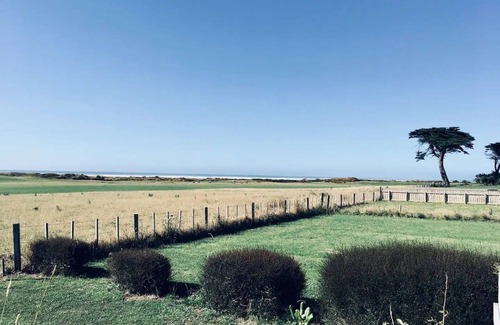 Herbertville House | Herbertville Holiday Home w/Sea Views