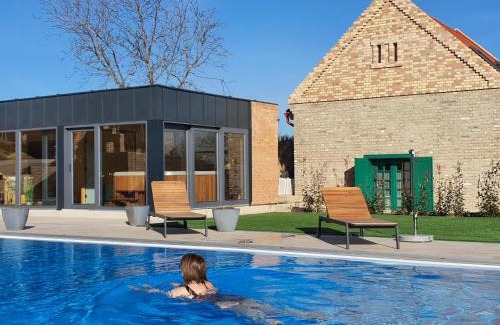 Simontornya Apartment | Herczeg-Fekete Cottage Birtokközpont