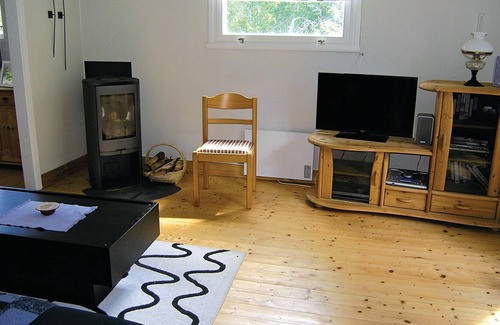 Angasjo House | Here you will spend your vacation near the lake Vitasjön, which is good for pike and perch fishing a