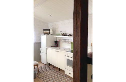 Angasjo House | Here you will spend your vacation near the lake Vitasjön, which is good for pike and perch fishing a