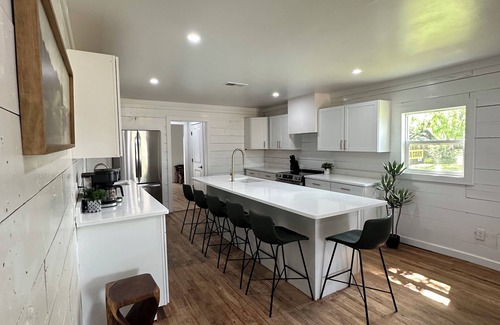 Albany Hotel | Hereford Motel