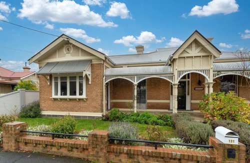 Orange House | Heritage Home on March - Amazing Location