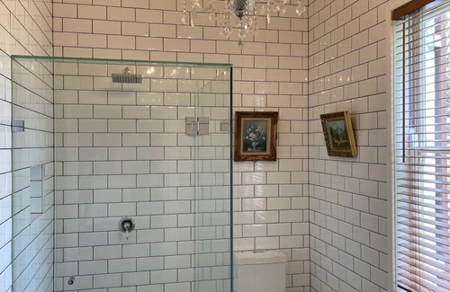Leconfield Bed & Breakfast | Heritage luxury hotels, views of the Hunter Valley, built in 1872