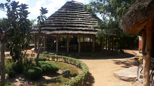 Pakwach Hotel | Heritage Safari Lodge