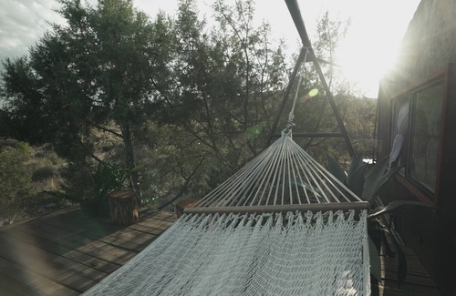Atlangatepec Villa | Hermosa casa de descanso con vista a la laguna y tina caliente al exterior.