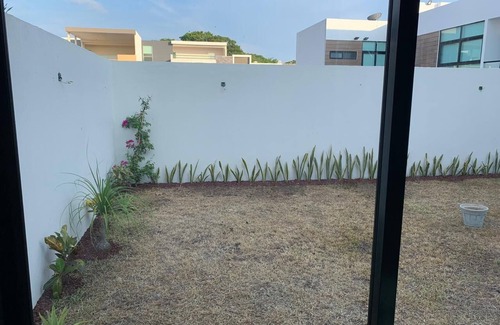 Alvarado House | Hermosa residencia en la playa. Lomas del Sol