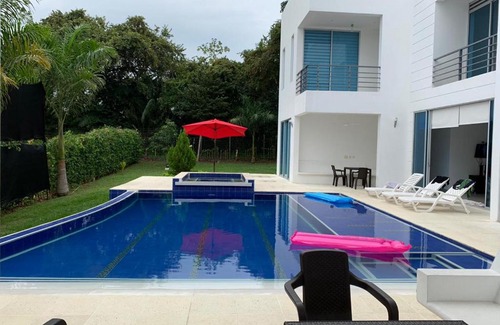 Melgar Villa | Hermosa Villa de Descanso